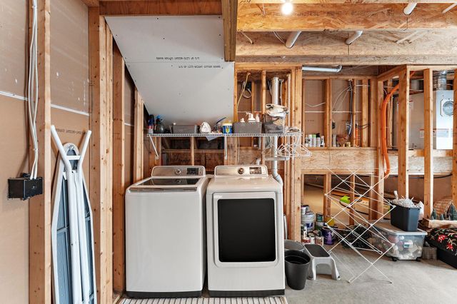 1444 Nutmeg Circle, Carver, MN 55315