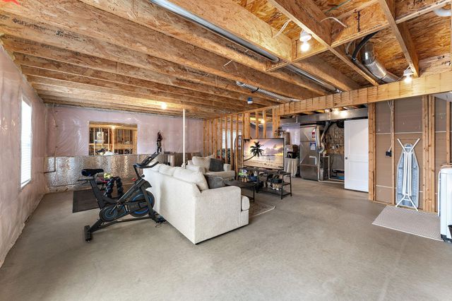 1444 Nutmeg Circle, Carver, MN 55315