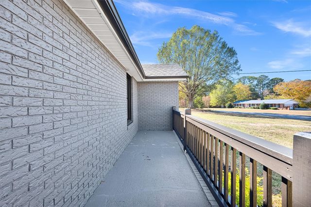 801 Cherokee Road, Williamston, SC 29697