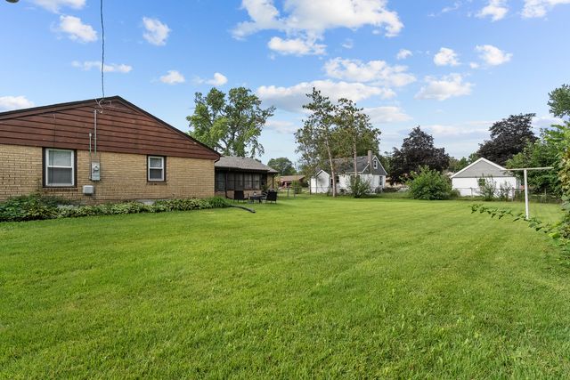 2221 SHARON Avenue, Rockford, IL 61103