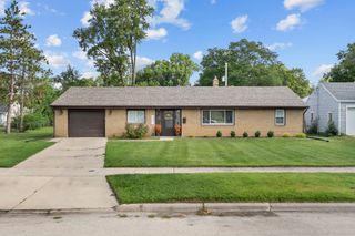 2221 SHARON Avenue, Rockford, IL 61103