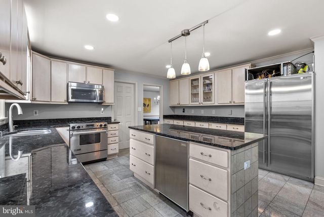 230 AMBLESIDE DR, Severna Park, MD 21146