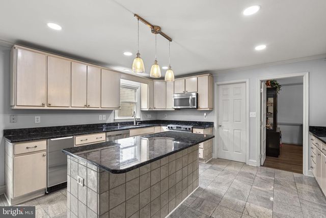 230 AMBLESIDE DR, Severna Park, MD 21146