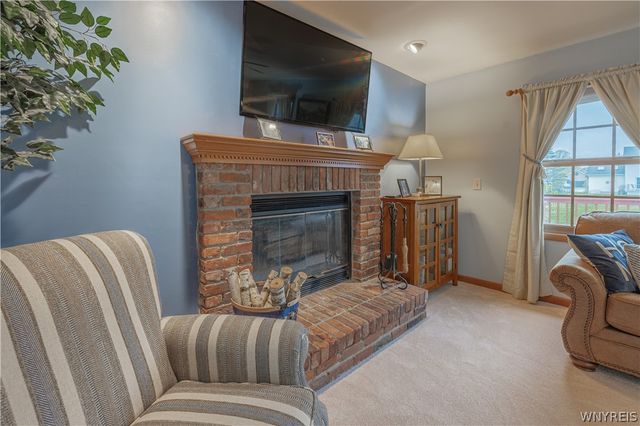 5504 Hallmark Lane, Lockport Town, NY 14094