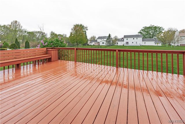 5504 Hallmark Lane, Lockport Town, NY 14094