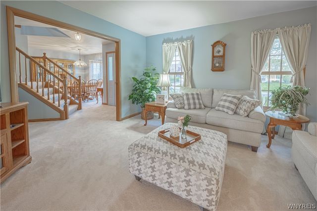 5504 Hallmark Lane, Lockport Town, NY 14094