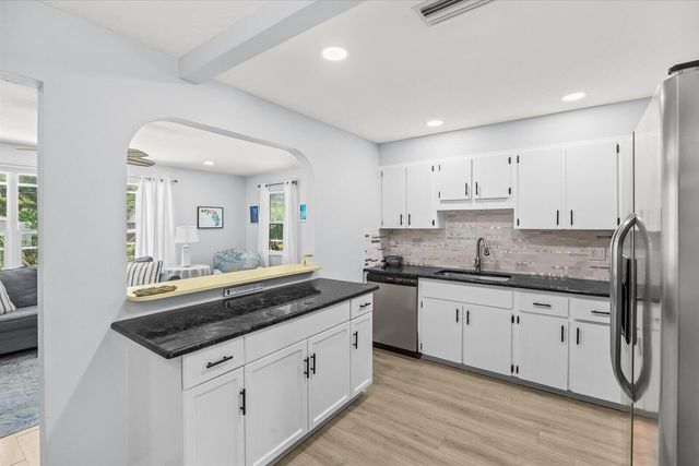 215 19th Avenue, Vero Beach, FL 32962