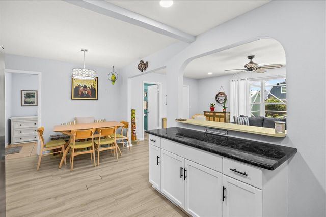 215 19th Avenue, Vero Beach, FL 32962