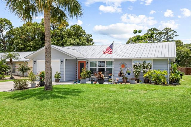 215 19th Avenue, Vero Beach, FL 32962