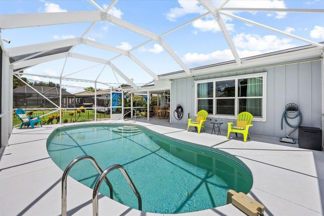 215 19th Avenue, Vero Beach, FL 32962