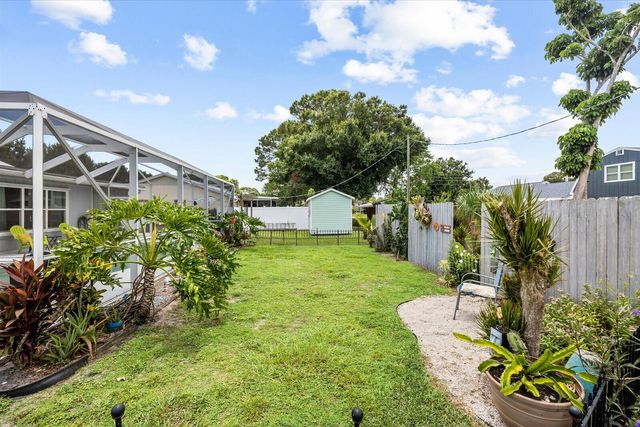 215 19th Avenue, Vero Beach, FL 32962