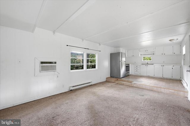 110 OLD TRAIL WAY, Harpers Ferry, WV 25425