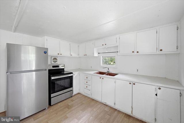 110 OLD TRAIL WAY, Harpers Ferry, WV 25425