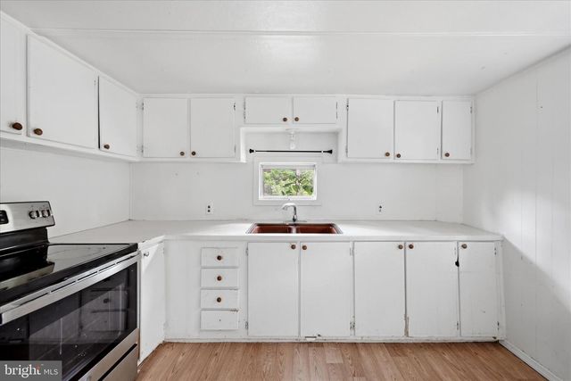 110 OLD TRAIL WAY, Harpers Ferry, WV 25425