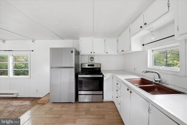 110 OLD TRAIL WAY, Harpers Ferry, WV 25425
