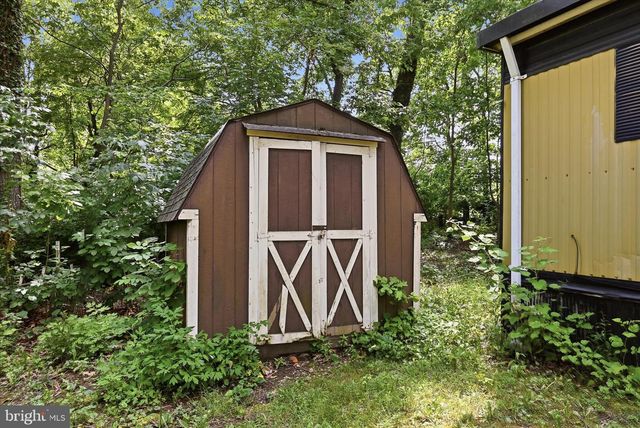 110 OLD TRAIL WAY, Harpers Ferry, WV 25425