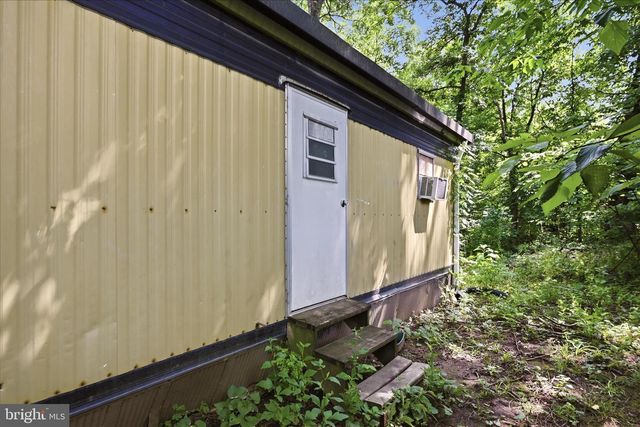 110 OLD TRAIL WAY, Harpers Ferry, WV 25425
