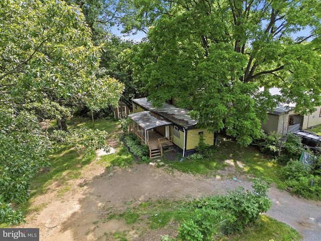 110 OLD TRAIL WAY, Harpers Ferry, WV 25425