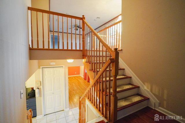 3 E Charles Court, Edison, NJ 08820