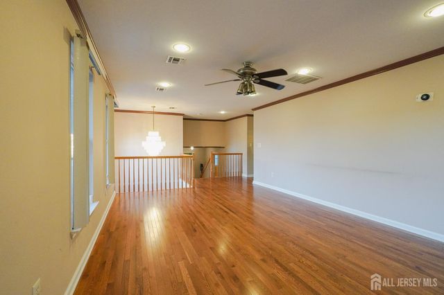3 E Charles Court, Edison, NJ 08820