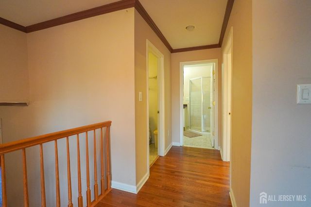 3 E Charles Court, Edison, NJ 08820