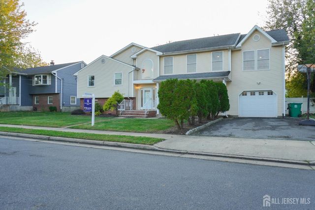 3 E Charles Court, Edison, NJ 08820