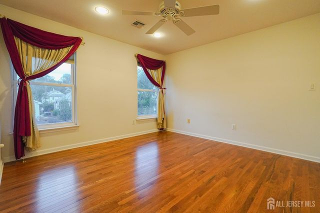 3 E Charles Court, Edison, NJ 08820