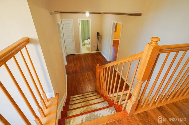 3 E Charles Court, Edison, NJ 08820