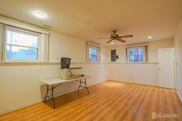 3 E Charles Court, Edison, NJ 08820