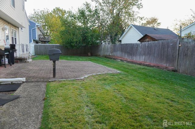 3 E Charles Court, Edison, NJ 08820