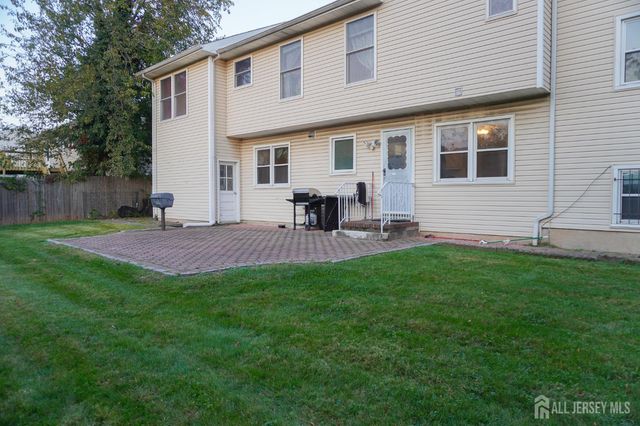 3 E Charles Court, Edison, NJ 08820