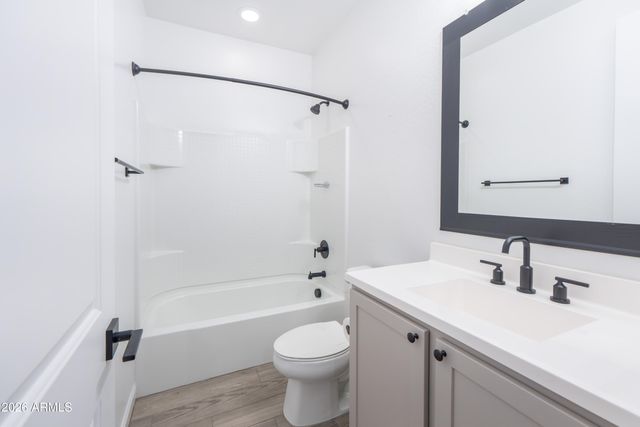 5523 W WESTERN STAR Boulevard, Laveen, AZ 85339