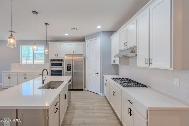 5523 W WESTERN STAR Boulevard, Laveen, AZ 85339
