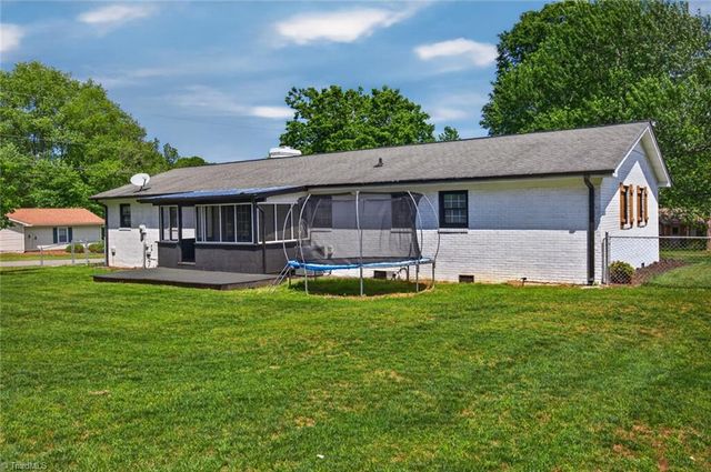 166 Roberts Road, Eden, NC 27288