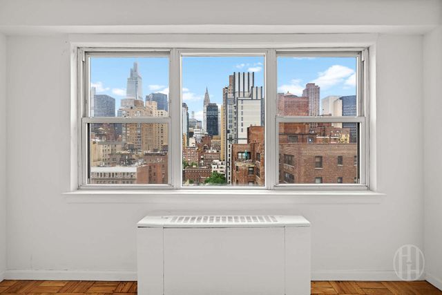 155 E 34th St Apt 17C, New York City, NY 10016