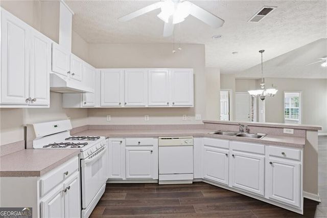 3703 Villa Springs Circle, Powder Springs, GA 30127