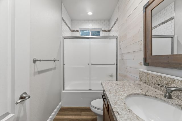 4585 Risstay Way, Shasta Lake, CA 96019