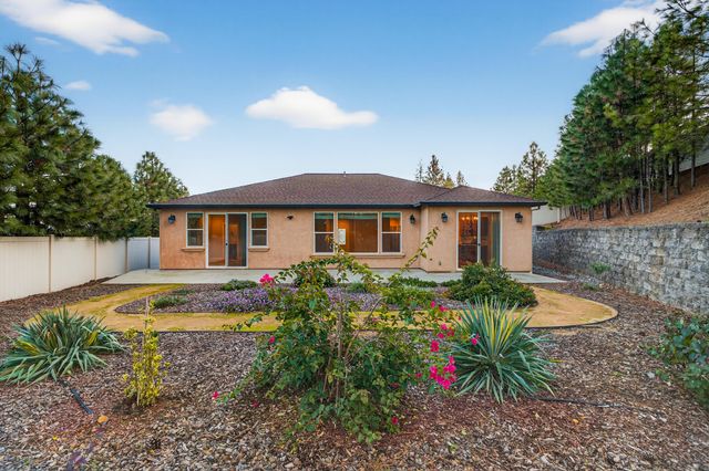 4585 Risstay Way, Shasta Lake, CA 96019