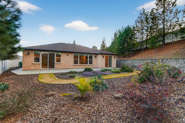 4585 Risstay Way, Shasta Lake, CA 96019