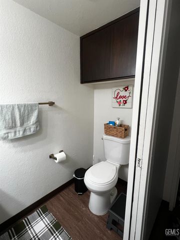 2600 Chandler Court 21, Bakersfield, CA 93313