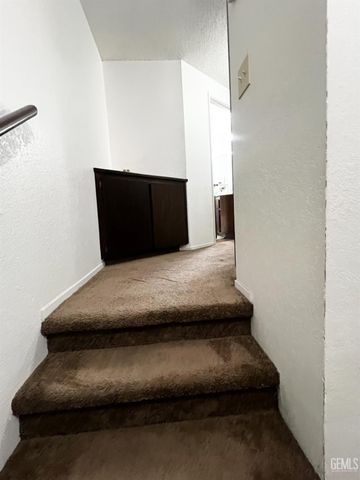 2600 Chandler Court 21, Bakersfield, CA 93313