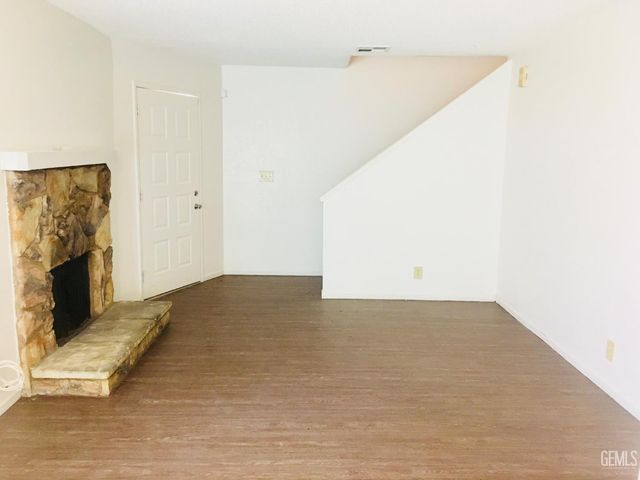 2600 Chandler Court 21, Bakersfield, CA 93313