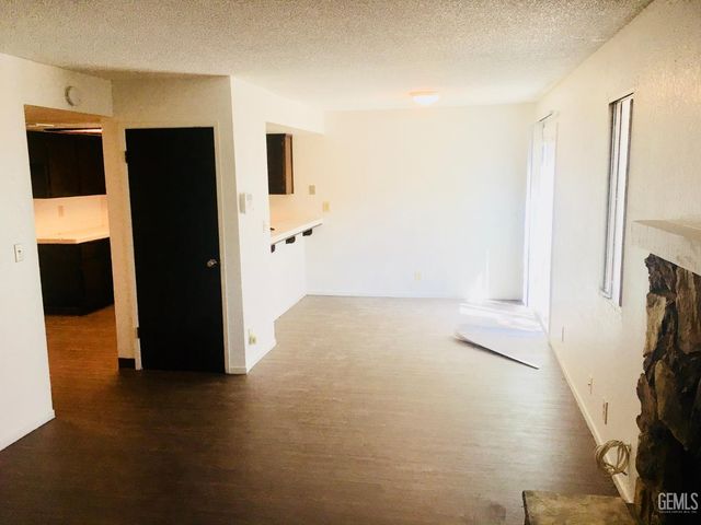 2600 Chandler Court 21, Bakersfield, CA 93313