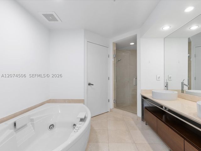 16275 Collins Ave 1804, Sunny Isles Beach, FL 33160