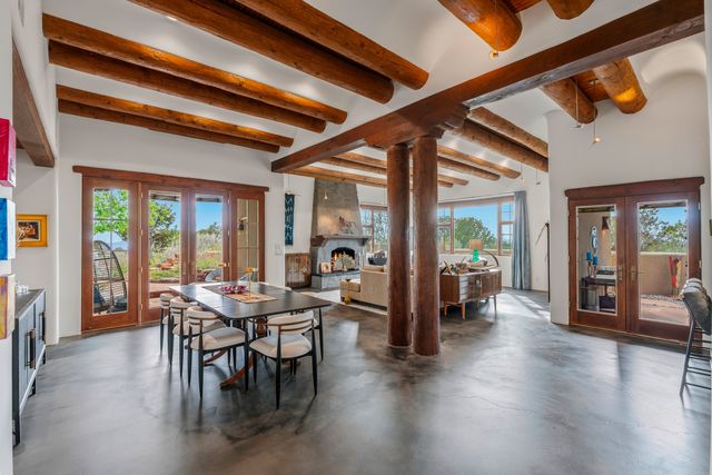 148 Barranca Road, Santa Fe, NM 87501