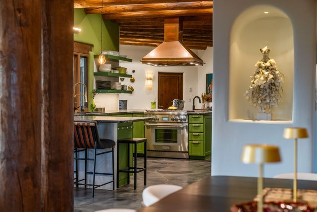 148 Barranca Road, Santa Fe, NM 87501