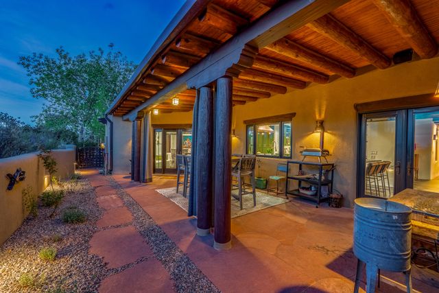 148 Barranca Road, Santa Fe, NM 87501