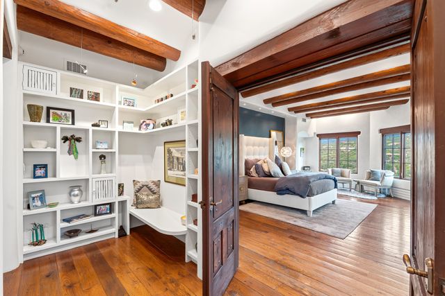 148 Barranca Road, Santa Fe, NM 87501
