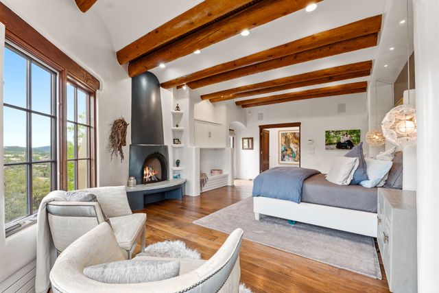 148 Barranca Road, Santa Fe, NM 87501