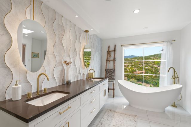 148 Barranca Road, Santa Fe, NM 87501